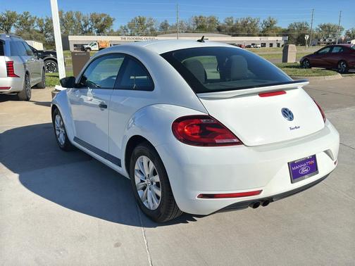 2018 Volkswagen Beetle 2.0T S
