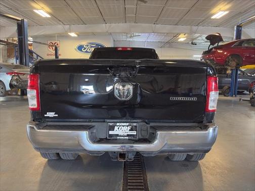 2019 RAM 3500 Big Horn Crew Cab 4x4 8' Box