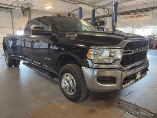 2019 RAM 3500 Big Horn Crew Cab 4x4 8' Box