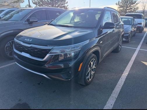 2022 Kia Seltos EX