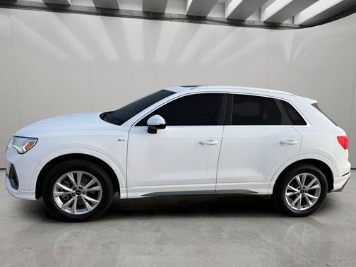 2023 Audi Q3 Premium 45 TFSI S line quattro Tiptronic