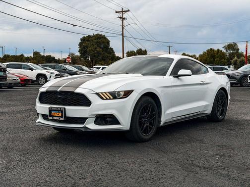 OXFORD WHITE 2015 Ford Mustang EcoBoost