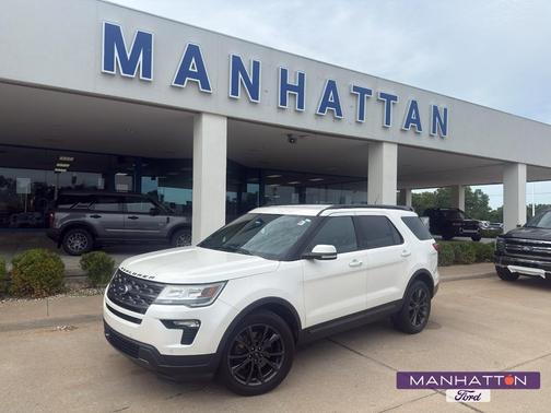 White Platinum Metallic Tri-Coat 2018 Ford Explorer XLT