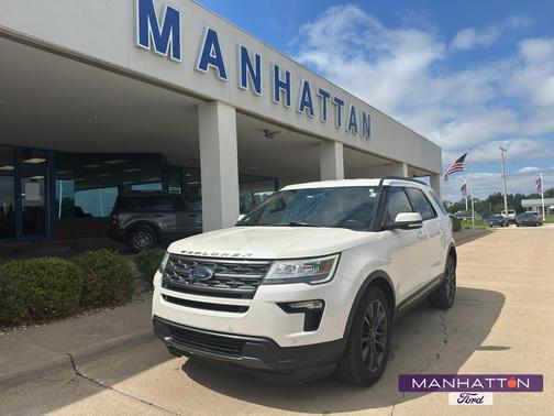 White Platinum Metallic Tri-Coat 2018 Ford Explorer XLT
