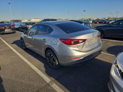 2015 Mazda Mazda3 i Sport