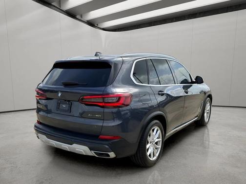 Arctic Grey Metallic 2022 BMW X5 xDrive40i
