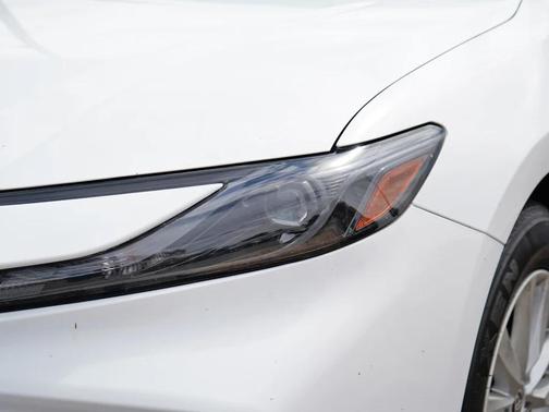 Ice Cap 2025 Toyota Camry XSE