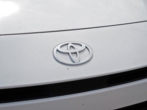 Ice Cap 2025 Toyota Camry XSE