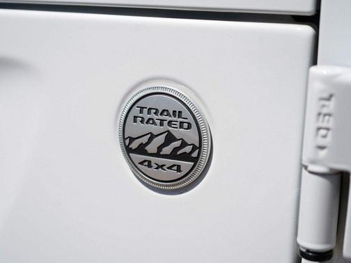 Bright White Clearcoat 2021 Jeep Wrangler Unlimited Sport