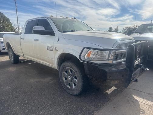 2018 RAM 2500 Laramie Crew Cab 4x4 8' Box
