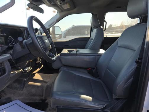 OXFORD WHITE 2023 Ford F-250 XL