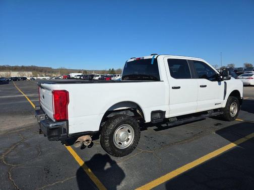 OXFORD WHITE 2023 Ford F-250 XL