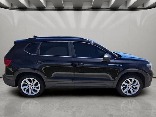 Deep Black Pearl 2023 Volkswagen Taos 1.5T S