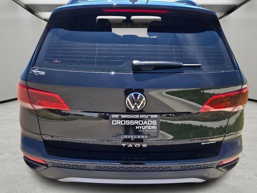 Deep Black Pearl 2023 Volkswagen Taos 1.5T S