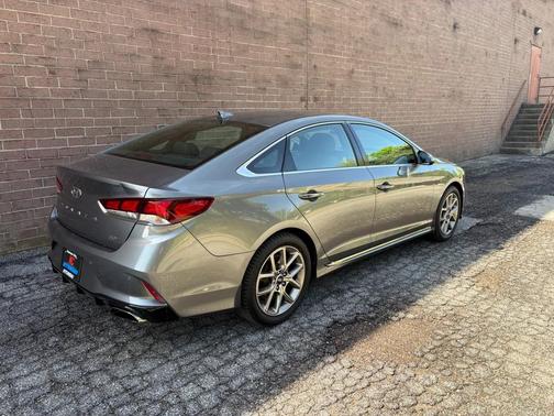 Machine Gray 2018 Hyundai SONATA Limited 2.0T