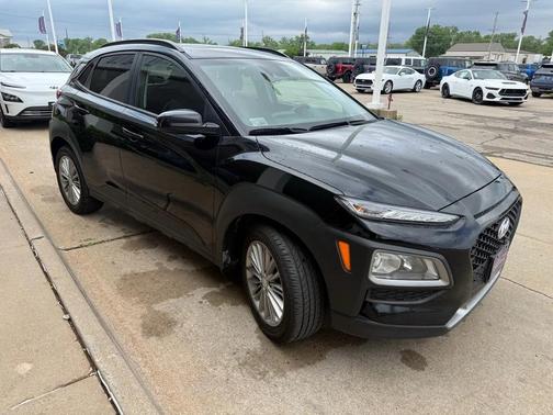 Ultra Black Pearl 2019 Hyundai KONA SEL