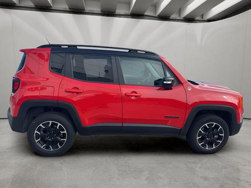 Colorado Red Clearcoat 2023 Jeep Renegade Trailhawk
