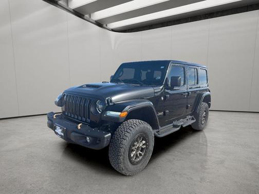 Black Clearcoat 2023 Jeep Wrangler Rubicon 392