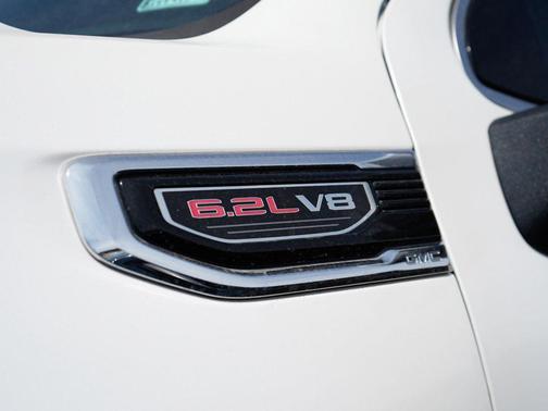 White Frost Tricoat 2019 GMC Sierra 1500 Denali