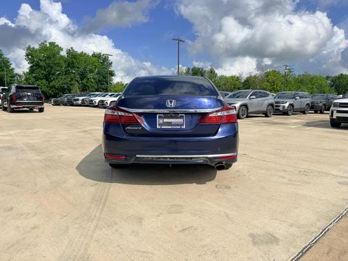 Obsidian Blue Pearl 2016 Honda Accord LX