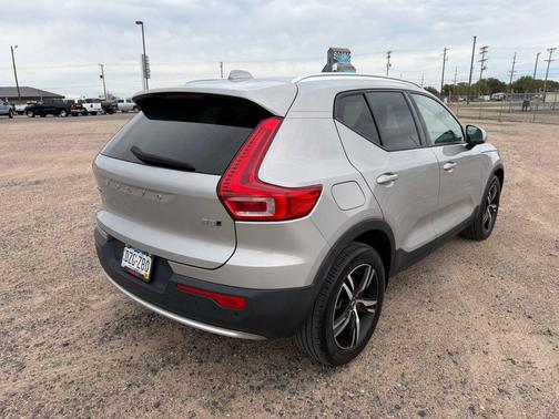 Gray 2023 Volvo XC40 B5 Core