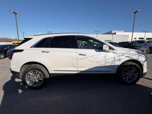 2021 Cadillac XT5 Premium Luxury