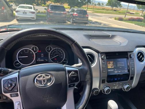 2017 Toyota Tundra Limited
