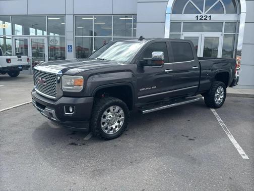 Iridium Metallic 2015 GMC Sierra 2500 Denali