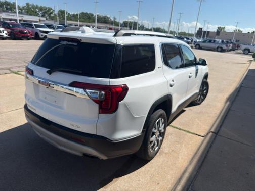 Summit White 2023 GMC Acadia AWD SLT