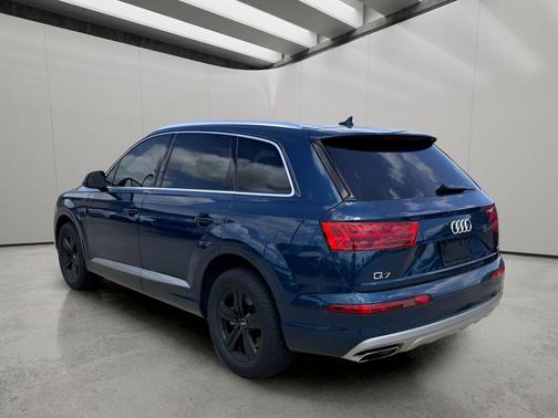 Blue 2018 Audi Q7 2.0T Premium Plus