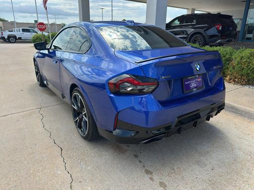 Portimao Blue Metallic 2024 BMW M240 i xDrive