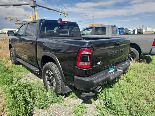 Diamond Black Crystal Pearl 2021 RAM 1500 Rebel