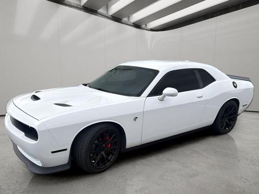 Bright White Clearcoat 2016 Dodge Challenger SRT Hellcat