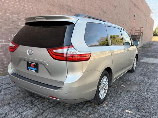 2015 Toyota Sienna XLE Premium