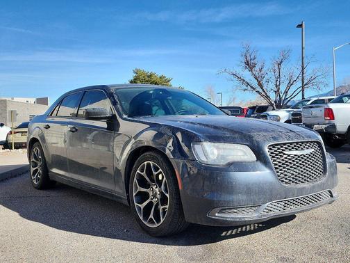 2018 Chrysler 300 Touring