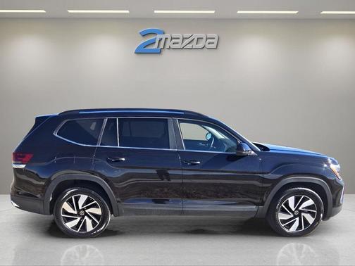 2025 Volkswagen Atlas 2.0T SE w/Technology 4MOTION