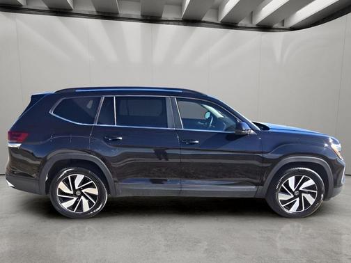 2025 Volkswagen Atlas 2.0T SE w/Technology 4MOTION