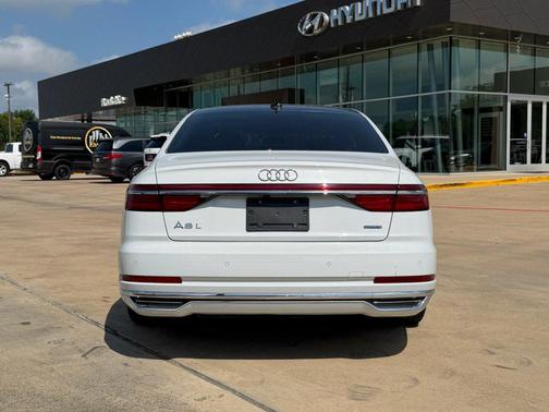 Glacier White Metallic 2019 Audi A8 L 55