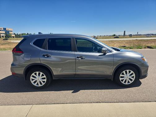 2020 Nissan Rogue S