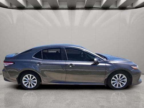 Predawn Gray Mica 2018 Toyota Camry LE