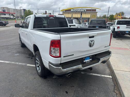 Bright White Clearcoat 2022 RAM 1500 Big Horn/Lone Star