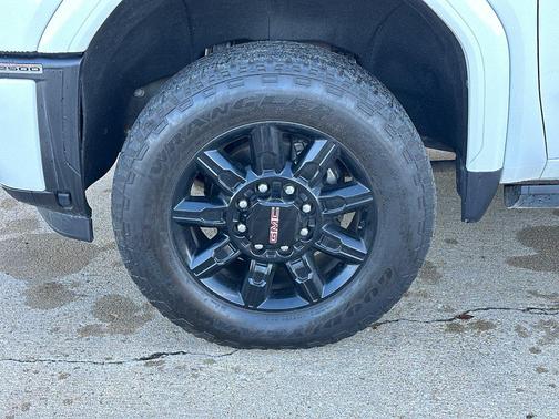 2024 GMC Sierra 2500 AT4