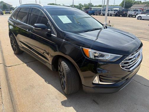 AGATE BLACK METALLIC 2019 Ford Edge SEL
