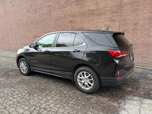 Mosaic Black Metallic 2024 Chevrolet Equinox 1LT