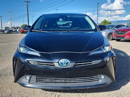 2022 Toyota Prius L