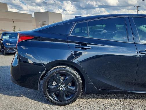 2022 Toyota Prius L