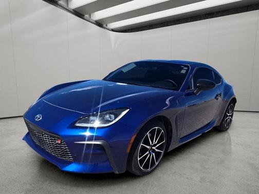 Trueno Blue 2024 Toyota GR86 Base