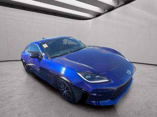 Trueno Blue 2024 Toyota GR86 Base