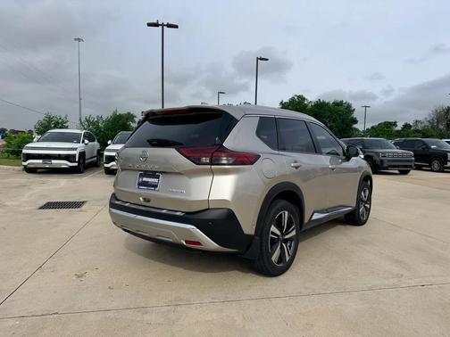 Champagne Silver Metallic 2023 Nissan Rogue Platinum