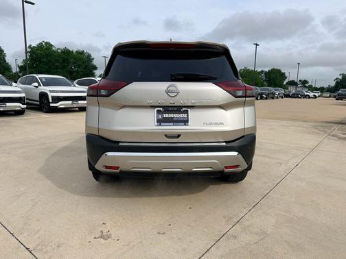 Champagne Silver Metallic 2023 Nissan Rogue Platinum